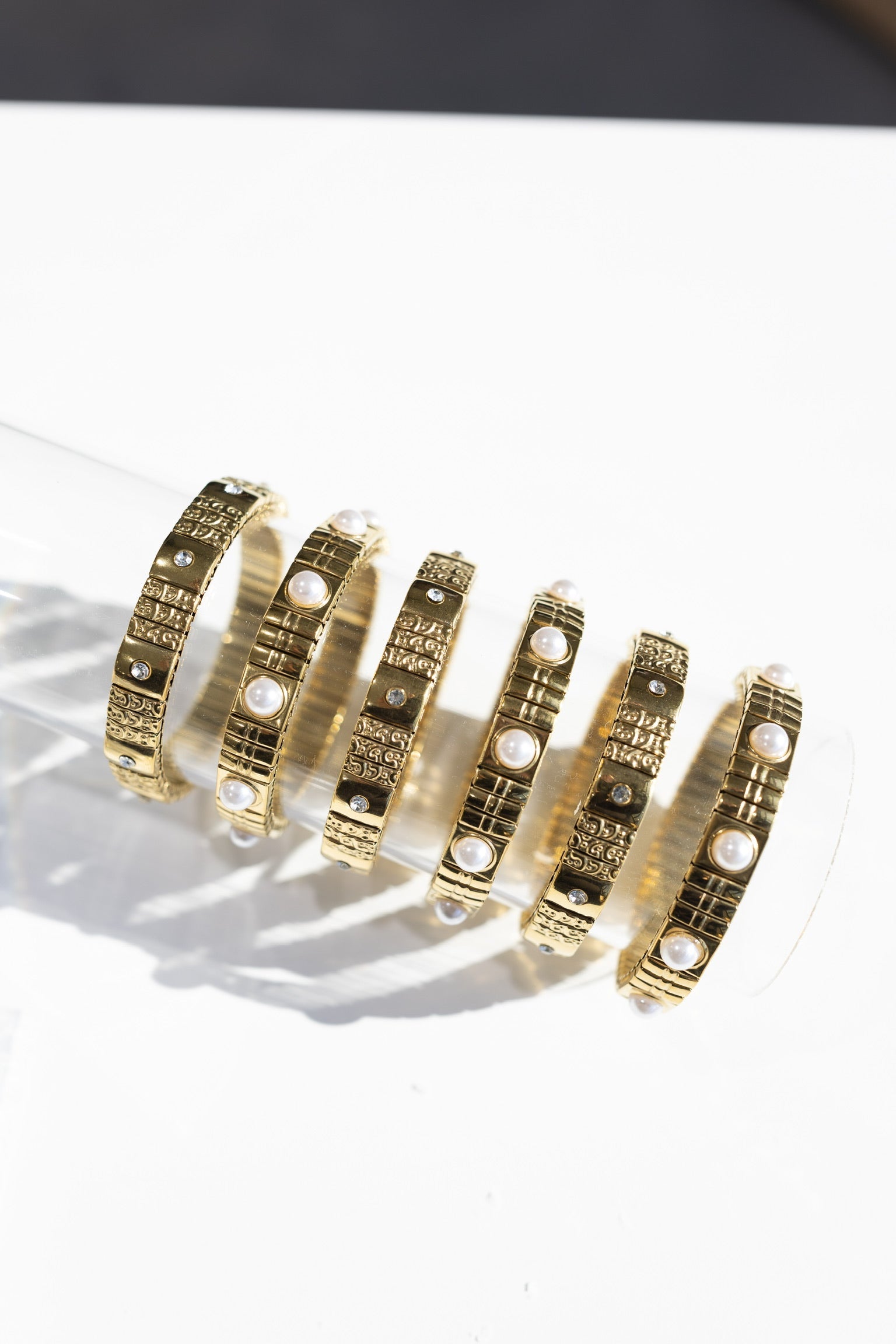 The Luxe Link Bracelet - Gold & Pearls