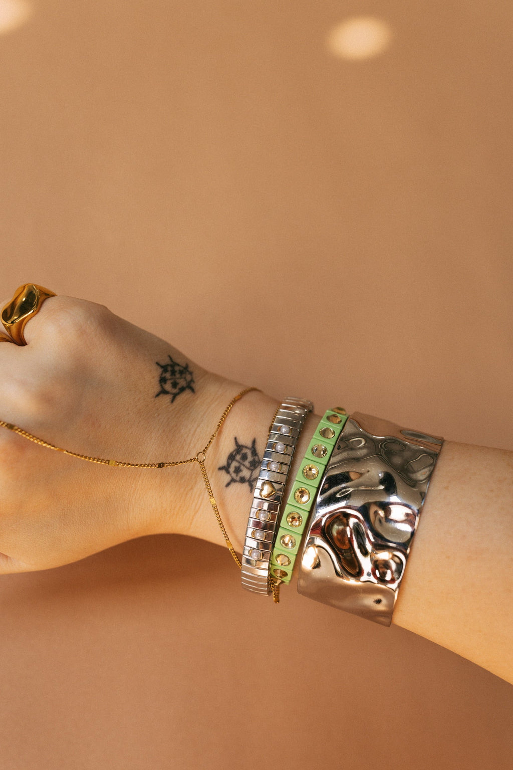 The Luxe Link Bracelet - Thin Gold & Pearls