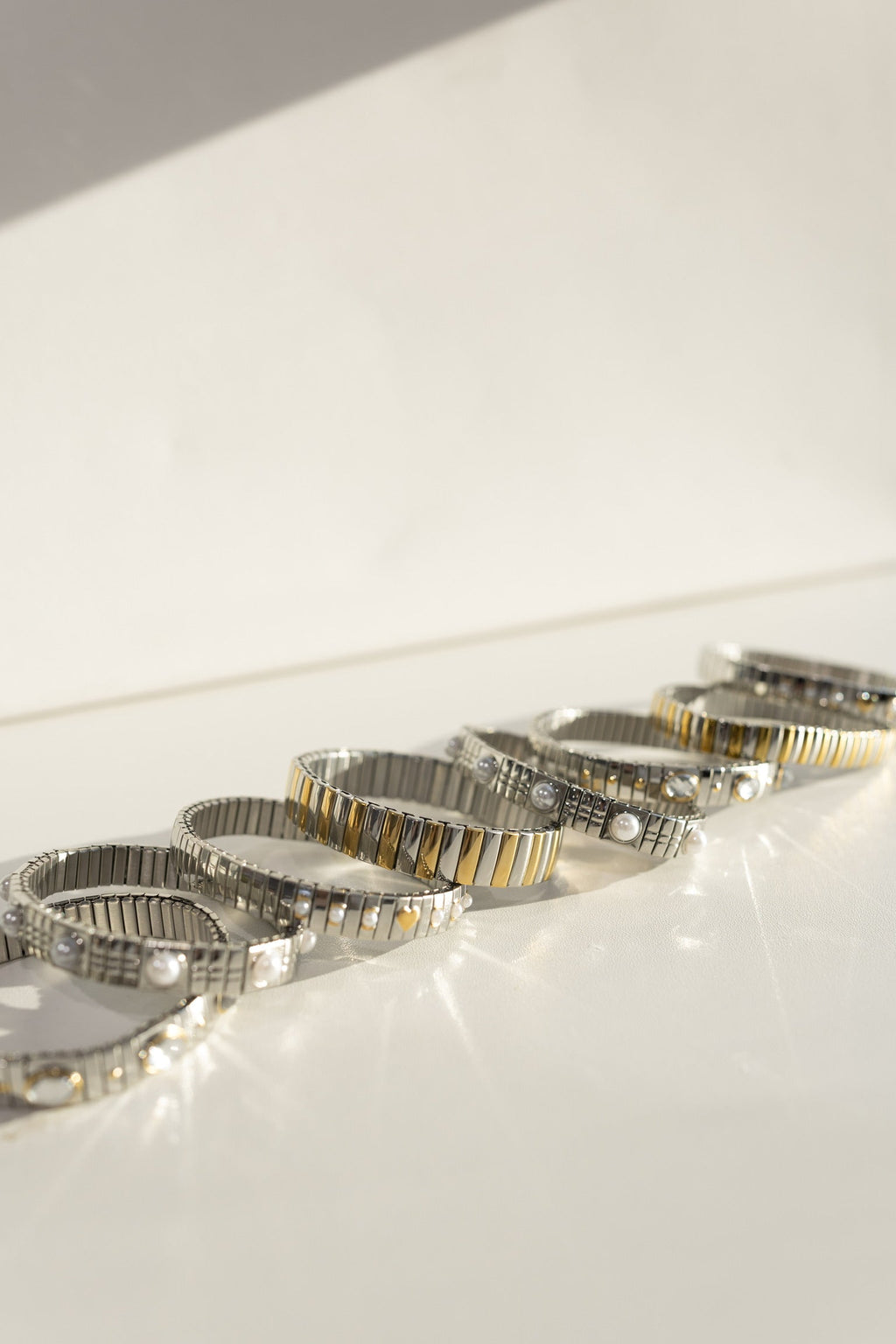 The Luxe Link Bracelet - Thin Gold & Pearls