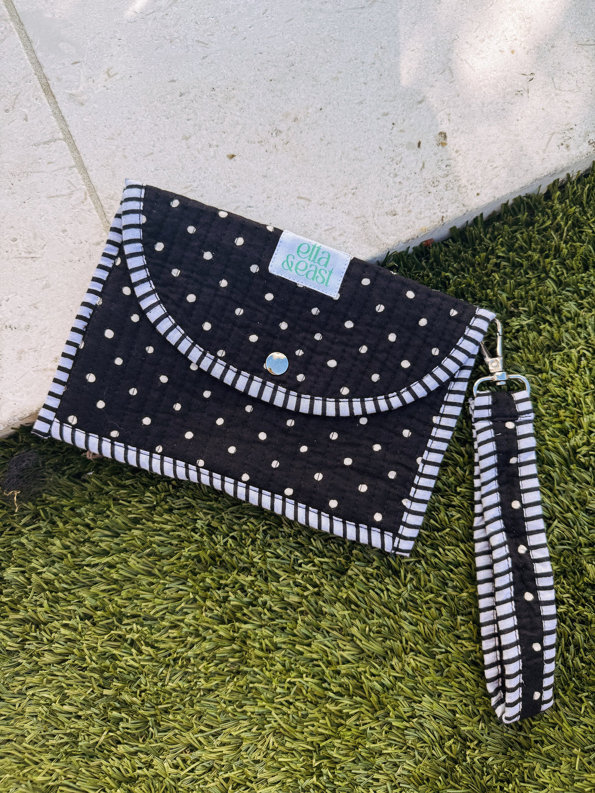 Quilted Wristlet - Polka Dot