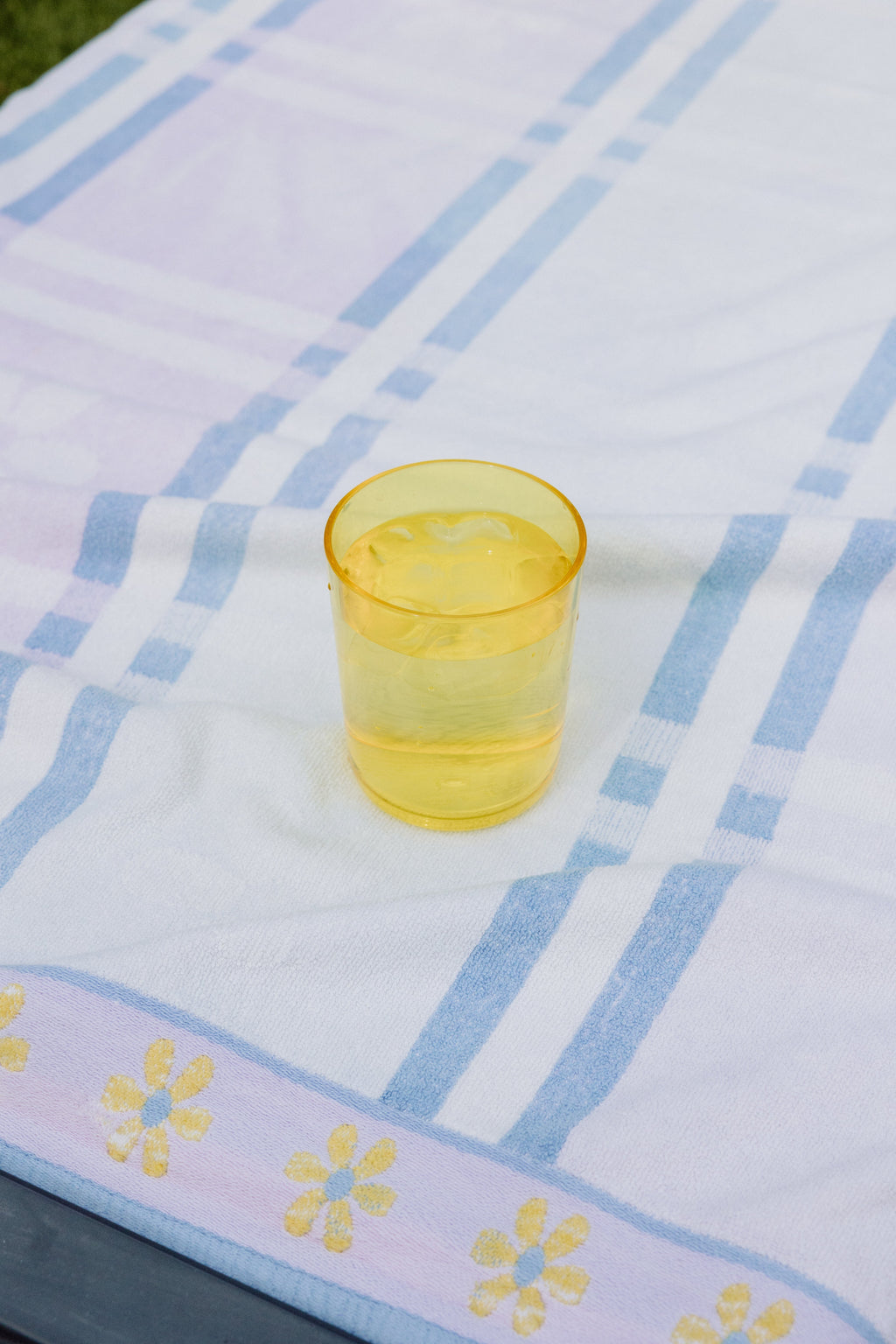 Set of 4 Yellow Acrylic Cups