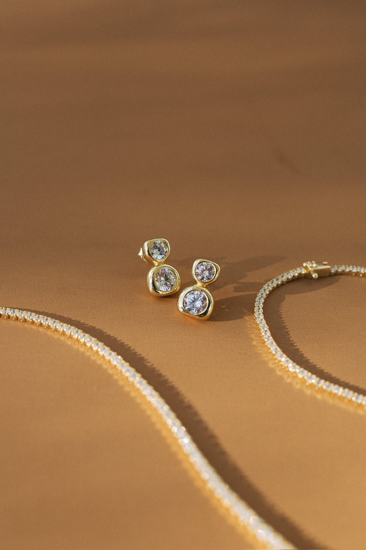 14K Luxe Stacked Bezel Drop Earrings 3