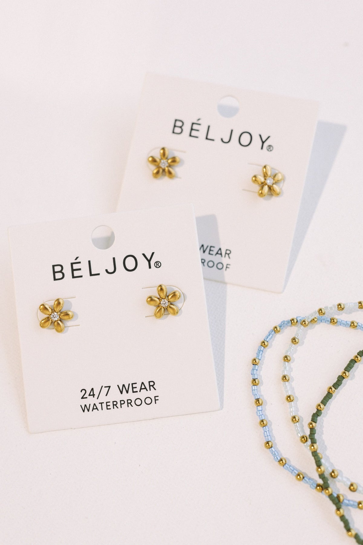 Dainty Daisy Stud Earrings