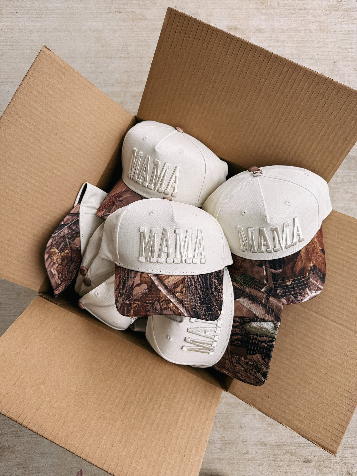 Mama Puff Trucker Hat - Cream / Camo