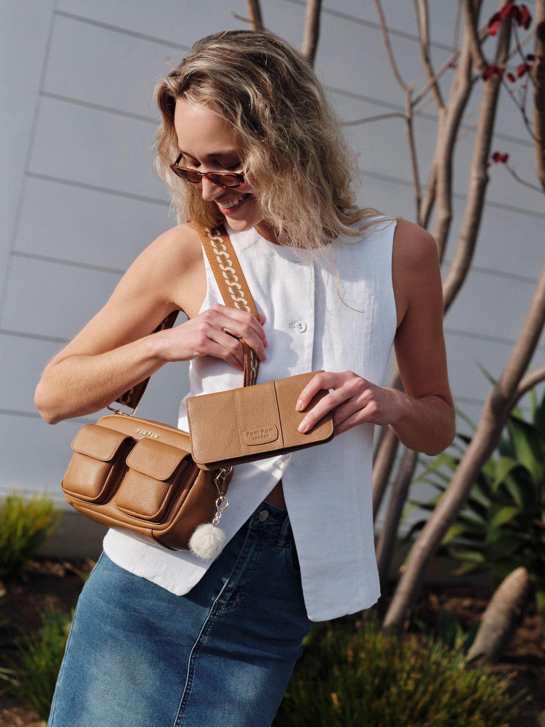 Chelsea Large Flat Wallet Maple
