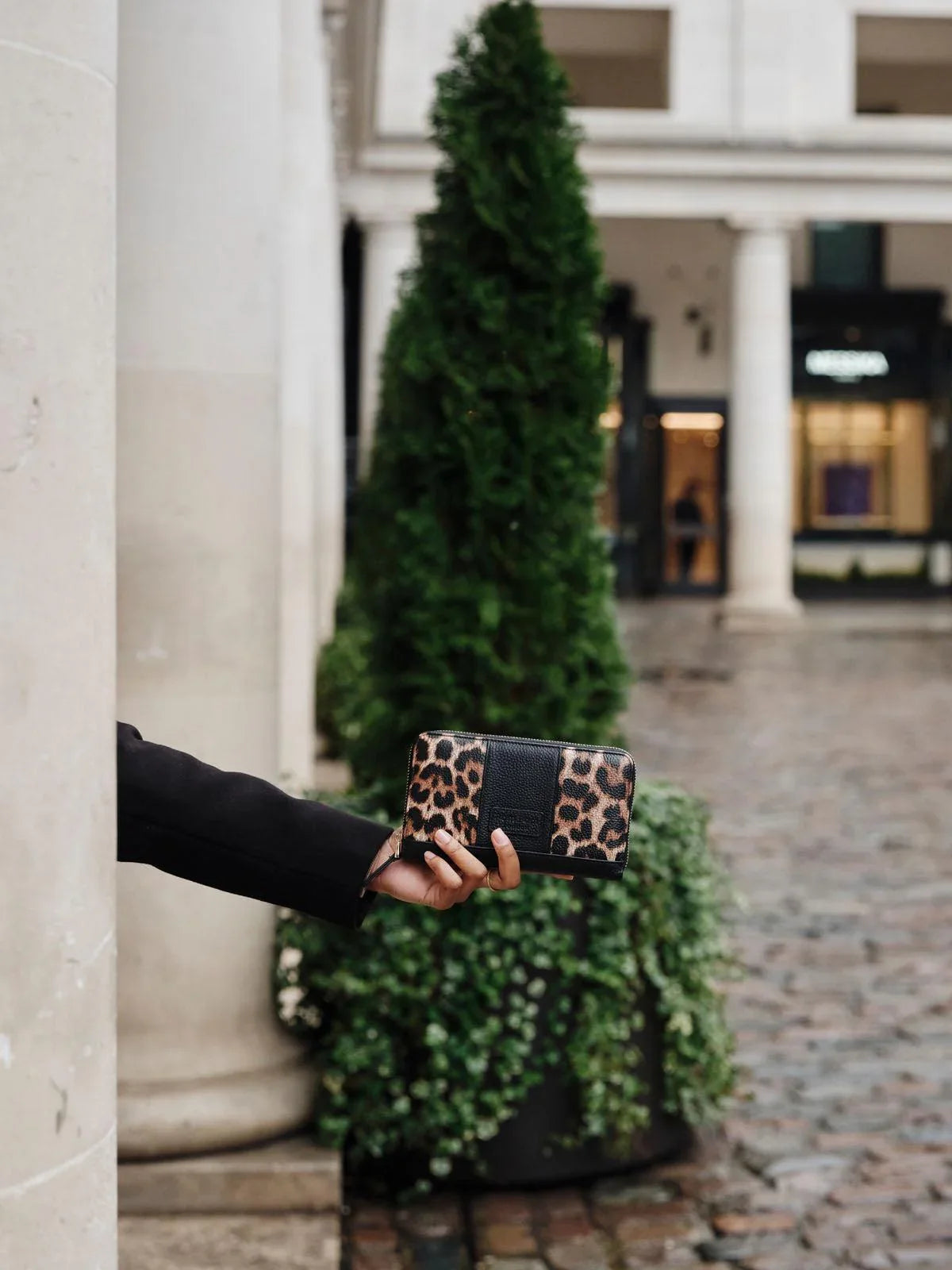 Chelsea Wallet Purse Leopard Print Black