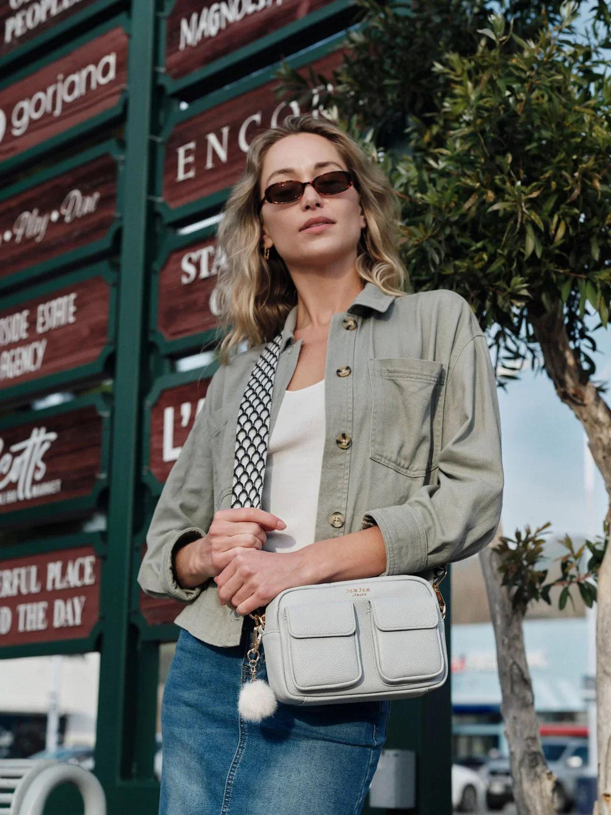 Chiswick Cargo Bag Salt Grey