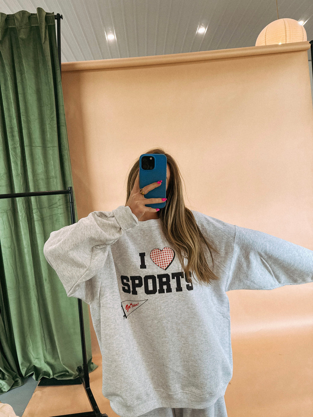 I Love Sports Sweatshirt - Hanes / Ash