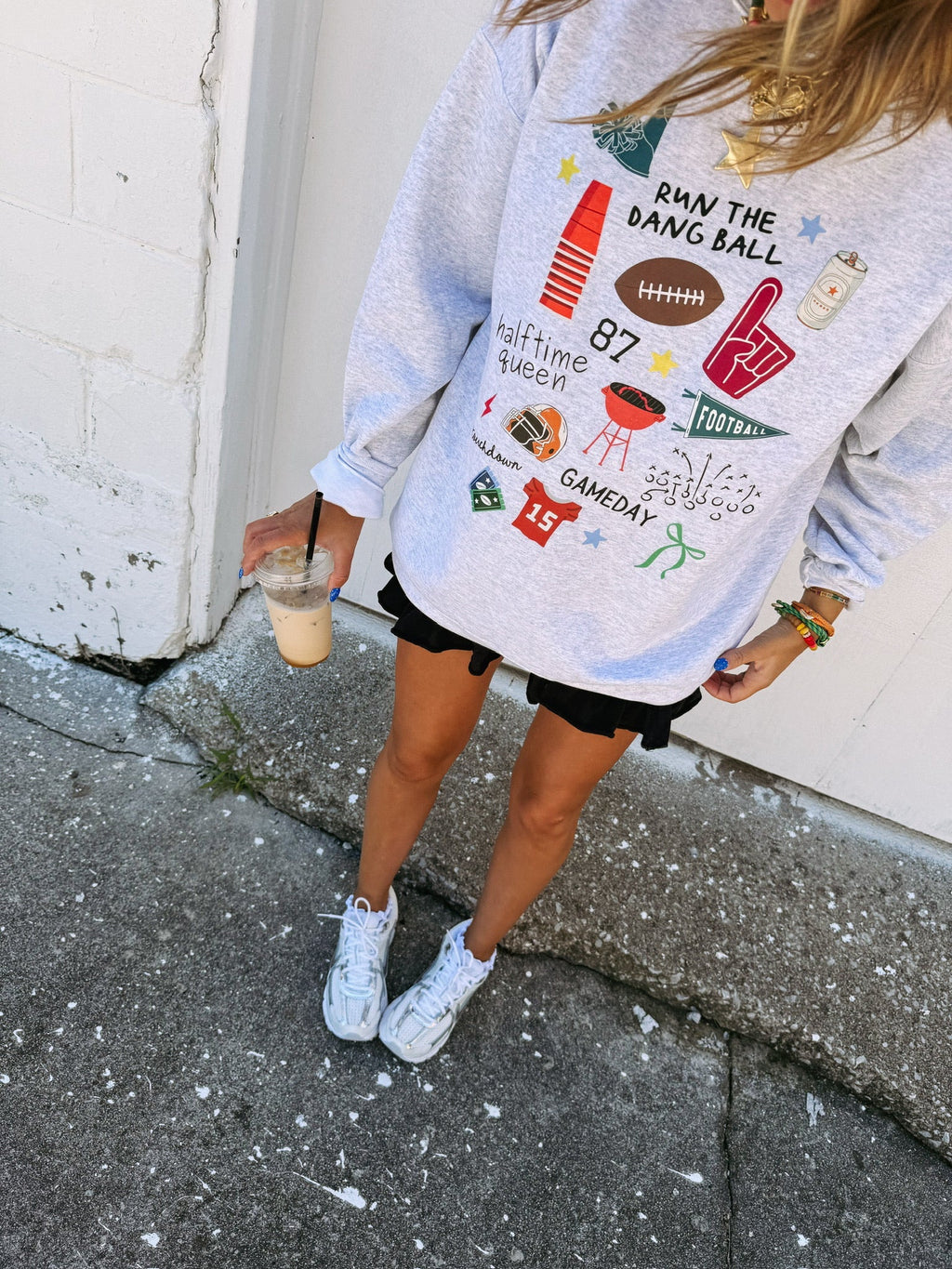 Halftime Queen Sweatshirt - Hanes / Ash