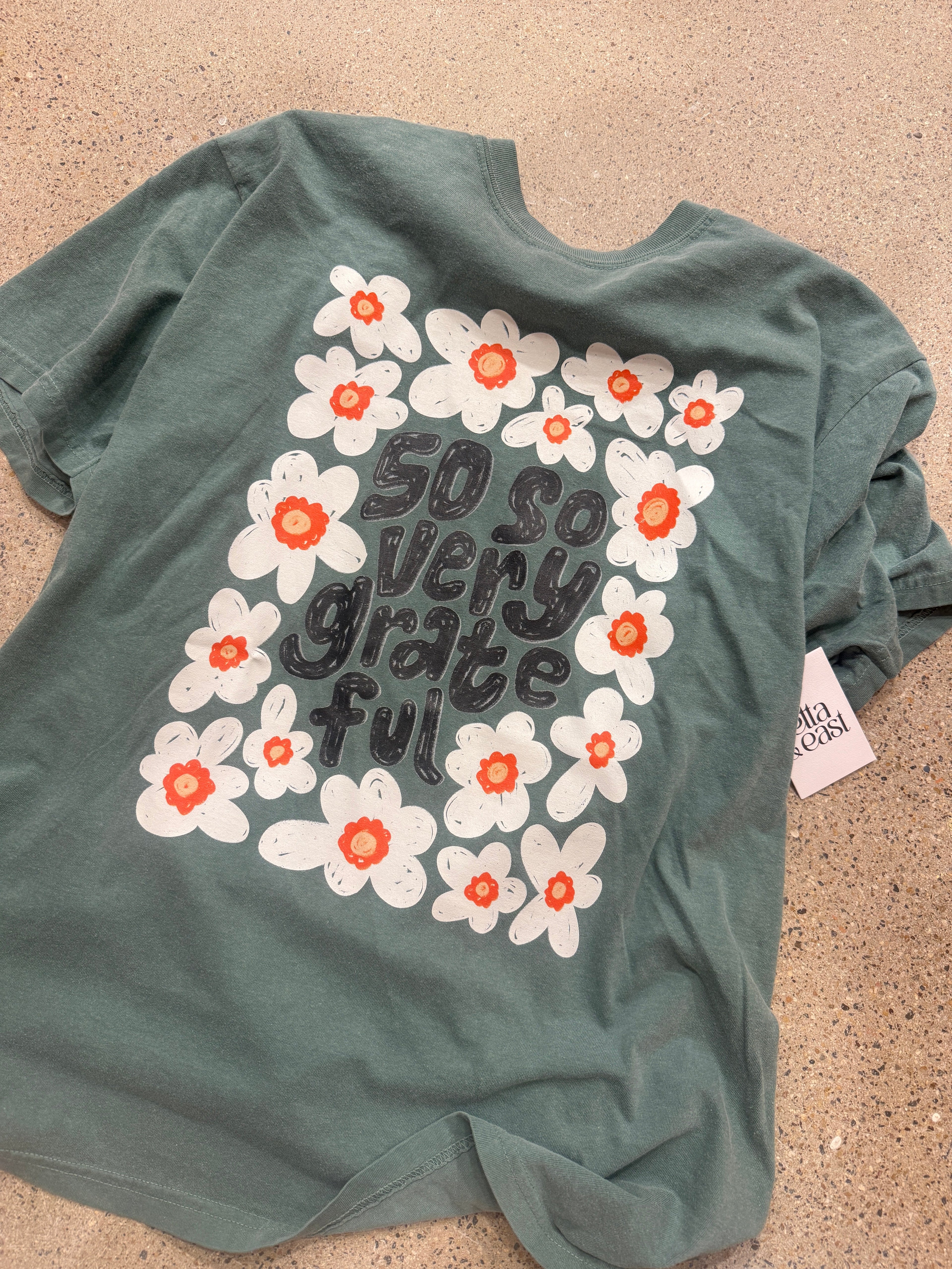 so very grateful graphic tee - green