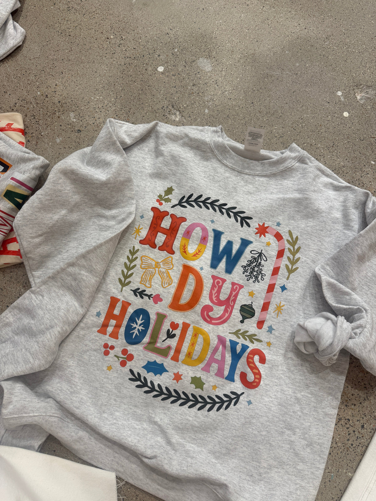 Howdy Holidays Sweatshirt - Ivory
