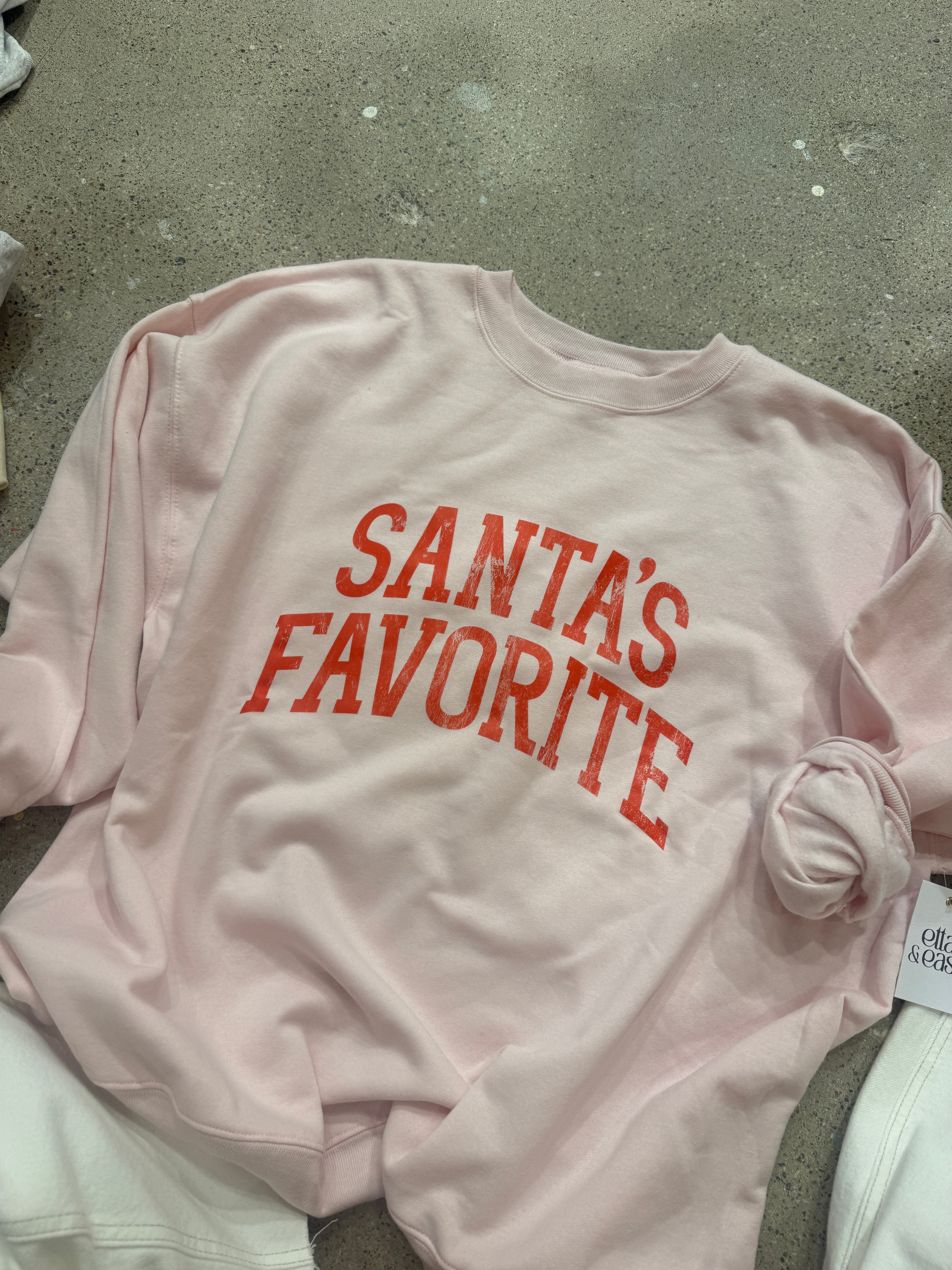 santa's favorite sweatshirt - hanes / pink
