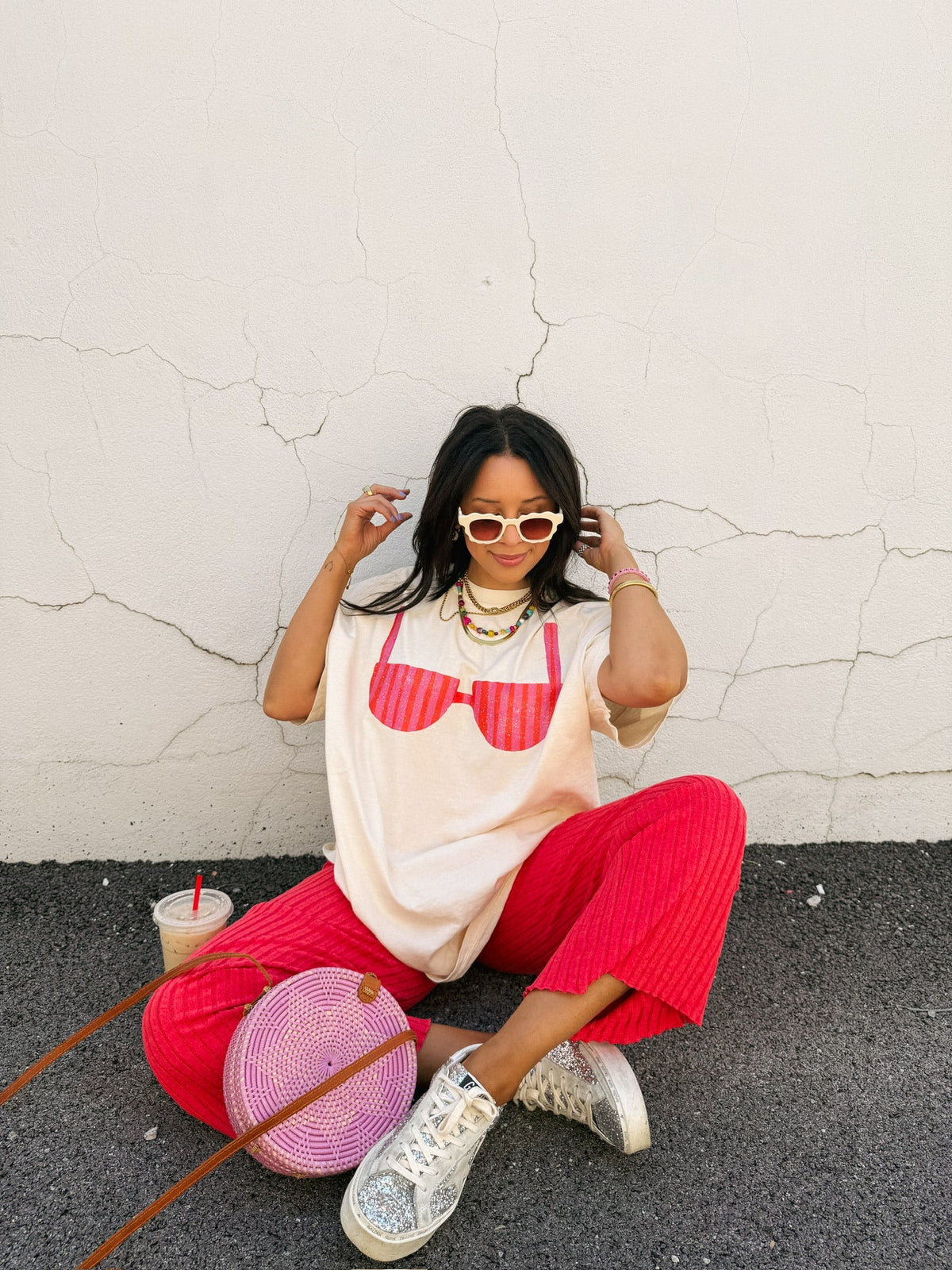 Bikini Graphic Tee - Ivory / Pink