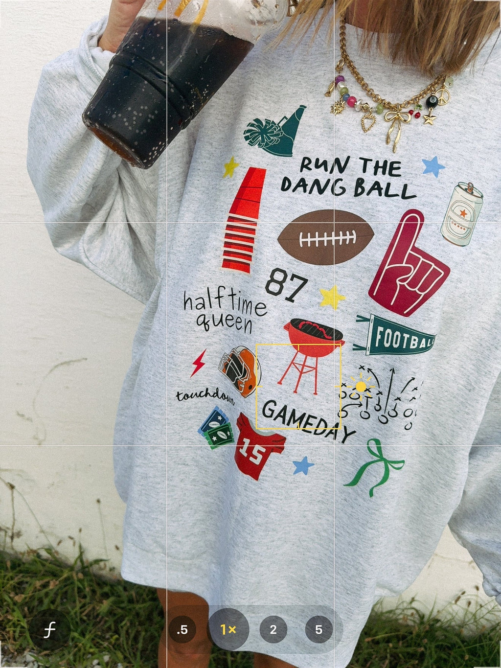 Halftime Queen Sweatshirt - Hanes / Ash