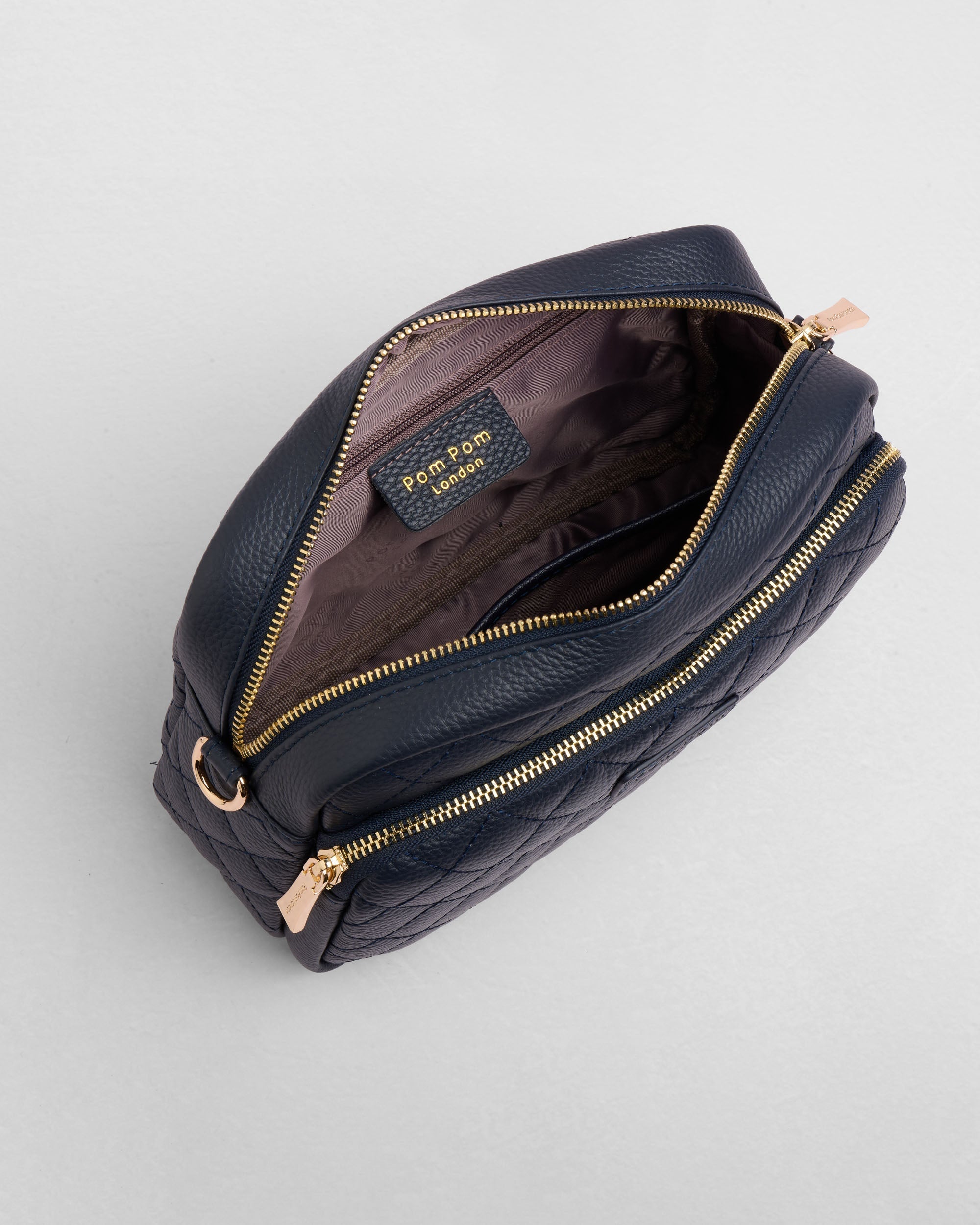 Quilted Original Plus Bag Navy & Accessories