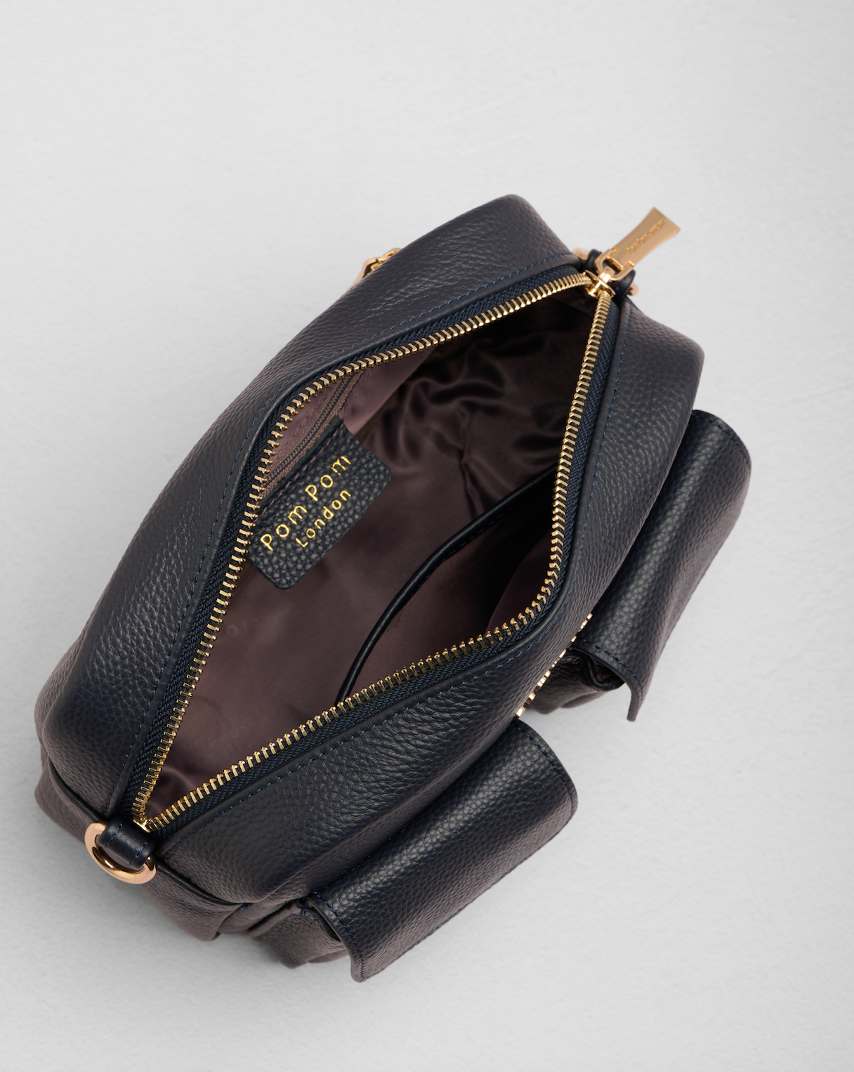 Chiswick Cargo Bag Navy