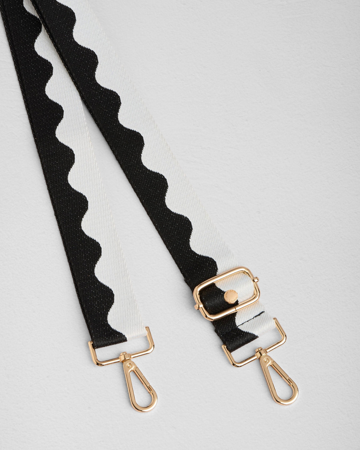 Strap Black & White Wave
