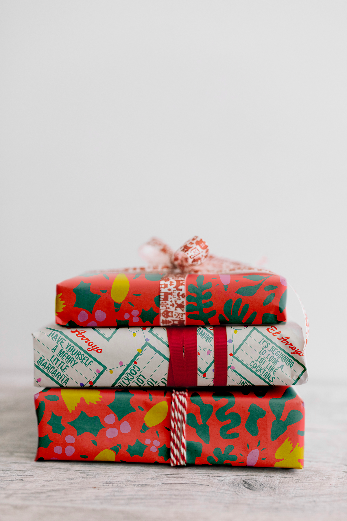 Wrapping Paper - Holiday Marquee