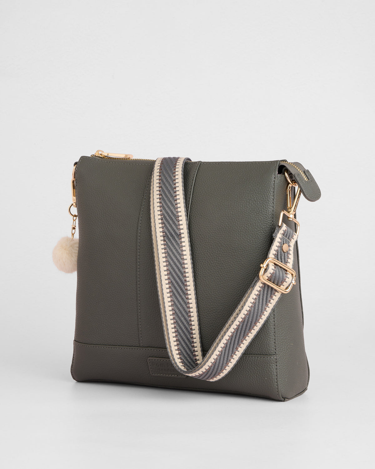 Westminster Volcano Grey & Accessories